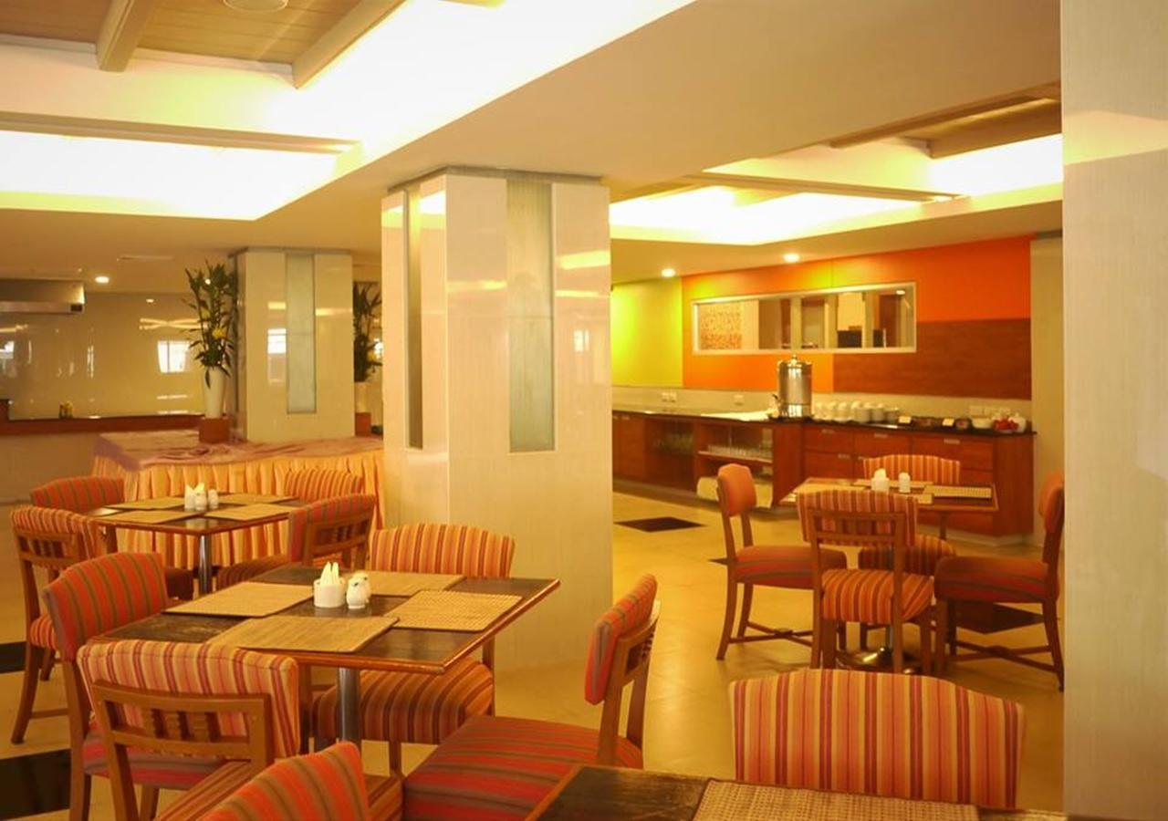 Long Beach Cha-Am Hotel Exterior foto